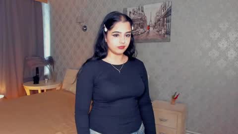 Page online show from April 9, 2:01 pm