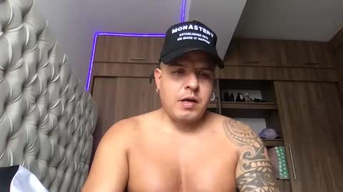 paisaexotico online show from November 1, 6:29 pm