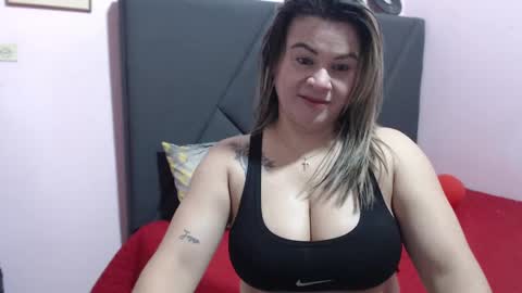 pamela_echeverria online show from October 2, 10:58 am