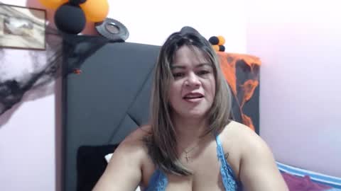 pamela_echeverria online show from October 23, 10:50 am