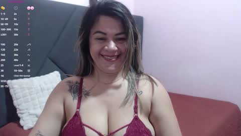 pamela_echeverria online show from November 22, 11:08 am