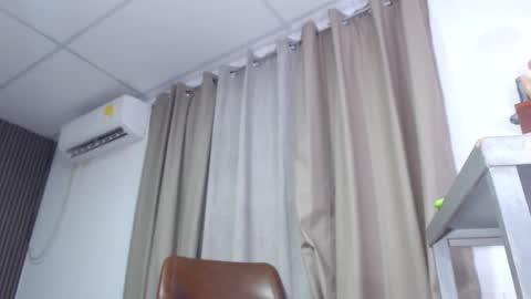 pamela_fuentes1 online show from November 24, 11:58 pm