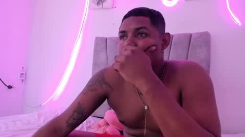 pamela_hot19t online show from August 7, 9:24 pm