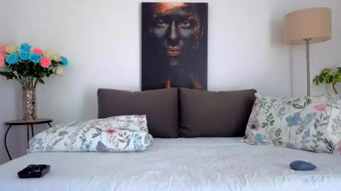 PAMEL ISSY online show from July 26, 7:06 am