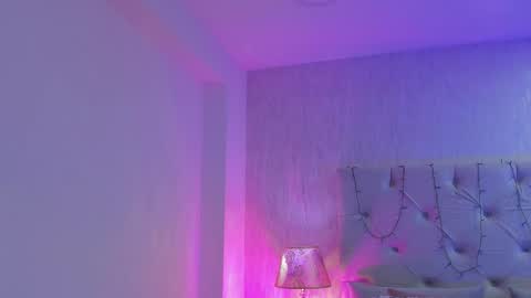 TELL ME PAMELLA AND GIVE ME A GOOD GRADE ITS IMPORTANT online show from October 14, 11:57 am