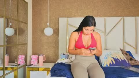 pamplemusa_ online show from April 14, 11:46 am