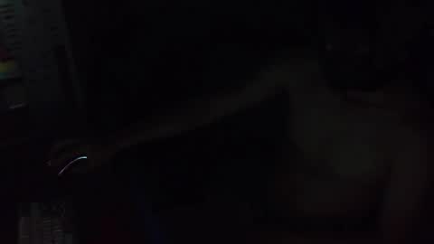 panda_boyt21 online show from November 18, 7:00 am