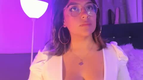 Pandora online show from February 4, 3:33 am