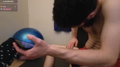 PantsLessTraveler online show from January 23, 8:57 am