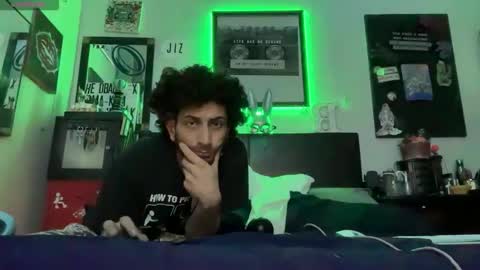 PantsLessTraveler online show from December 2, 1:15 am