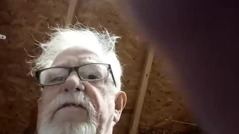 Snapshot of papajb70 chatting on February 16, 4:20 am papajb70 online show from February 16, 4:20 am