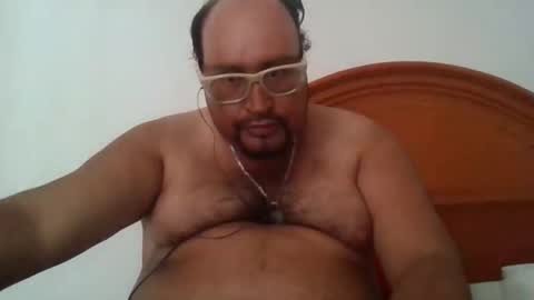 papi_adiel4 online show from November 27, 9:22 pm