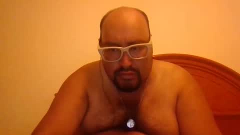 papi_adiel4 online show from December 14, 7:36 am