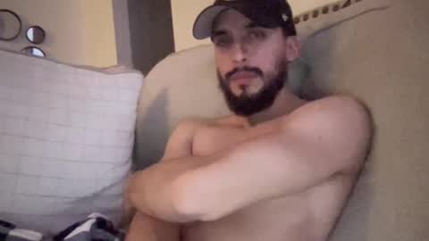 papicubano_guapo23cm online show from February 3, 6:40 am