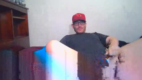 papitochulito_ online show from March 3, 7:10 am