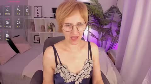 Paris online show from May 9, 4:51 am