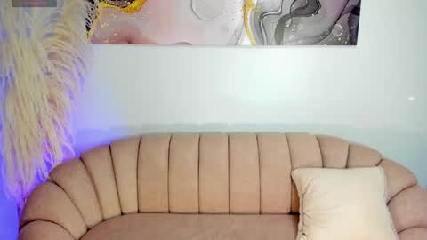 Paris  online show from March 13, 12:47 am