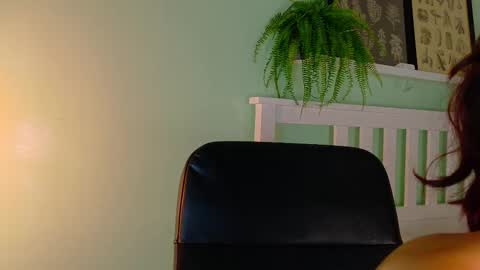 PARIS online show from October 18, 8:02 pm