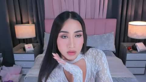 parismilker online show from June 11, 2:53 am