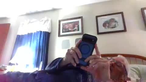 Snapshot of part86 chatting on October 27, 5:35 pm part86 online show from October 27, 5:35 pm