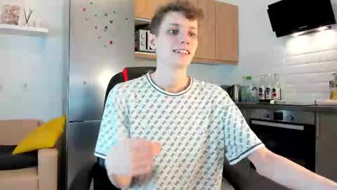 Snapshot of passionprince69 chatting on September 19, 1:21 am Alan online show from September 19, 1:21 am