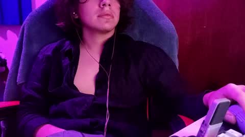 pasta_alfredo69 online show from April 28, 2:27 am