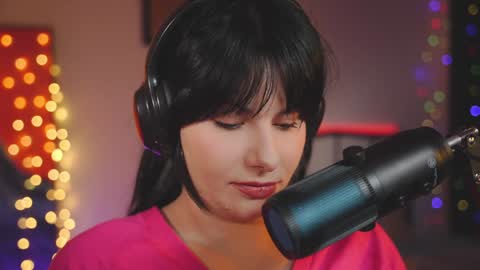 Snapshot of patricia_bennett chatting on December 22, 6:48 pm Patricia online show from December 22, 6:48 pm