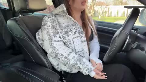 Andreea online show from February 14, 10:49 am