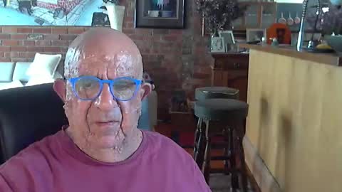 Snapshot of patvac chatting on October 22, 4:15 am patvac online show from October 22, 4:15 am