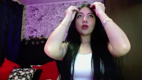 pau cute online show from November 5, 8:55 pm