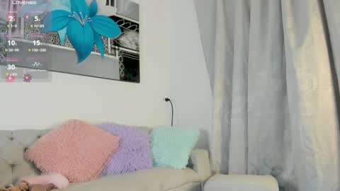 paulina online show from February 1, 1:23 am