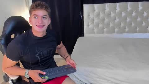 Paull George online show from March 26, 2:55 pm