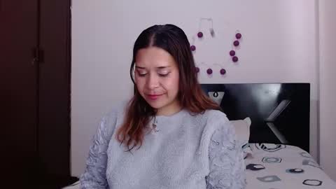 PAULA online show from November 23, 8:07 pm