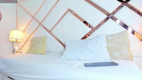 Pau  online show from February 2, 12:45 pm