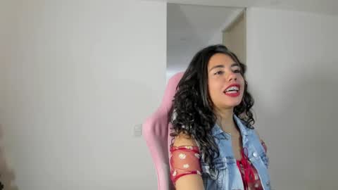 paulina online show from December 19, 8:34 pm