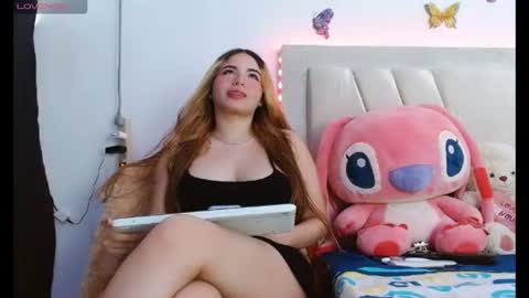 Pau online show from July 11, 5:05 pm