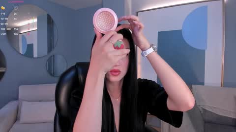 Paulina Santos  online show from October 14, 9:07 pm