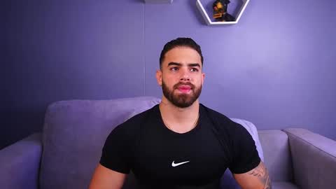 Paul Phoenix online show from December 18, 7:42 pm