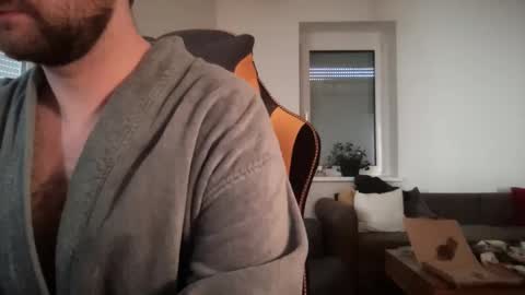 love bush online show from February 26, 9:01 am