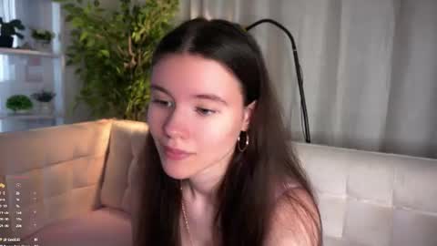 Beautiful Mila online show from June 24, 3:35 am