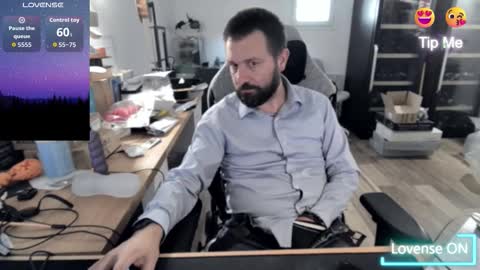 Snapshot of pc92160 chatting on September 16, 12:29 pm pc92160 online show from September 16, 12:29 pm
