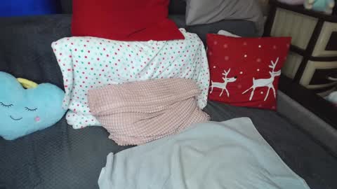 FOUNTAIN SQUIRT online show from January 1, 2:42 pm