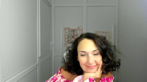 Christina online show from July 8, 12:19 pm