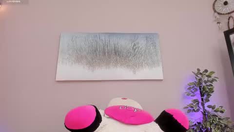 Briana online show from November 22, 1:53 pm