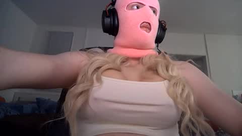 peachydemi online show from June 8, 10:21 pm