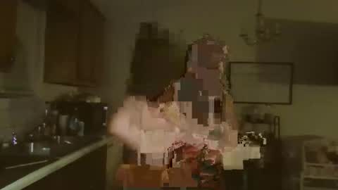 peachyhoneydrip online show from May 9, 4:40 am