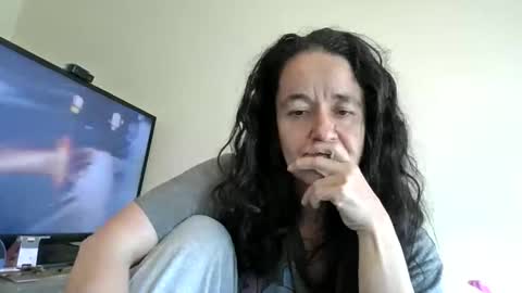 pebblezmeowkitty online show from May 11, 8:06 pm