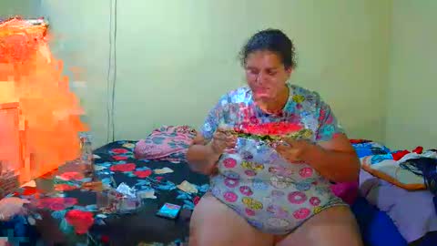 pecadodulce online show from April 18, 7:07 pm