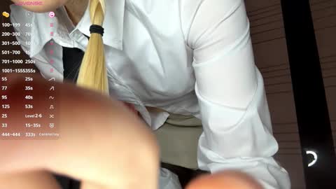 Mary online show from October 14, 3:04 pm