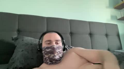 Snapshot of pelao2007 chatting on September 15, 9:49 pm easy cum online show from September 15, 9:49 pm